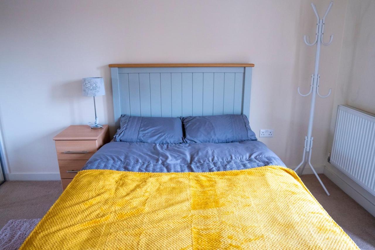 Spacious Two Bedrooms Apartment For Business And Holiday Portsmouth Exterior foto